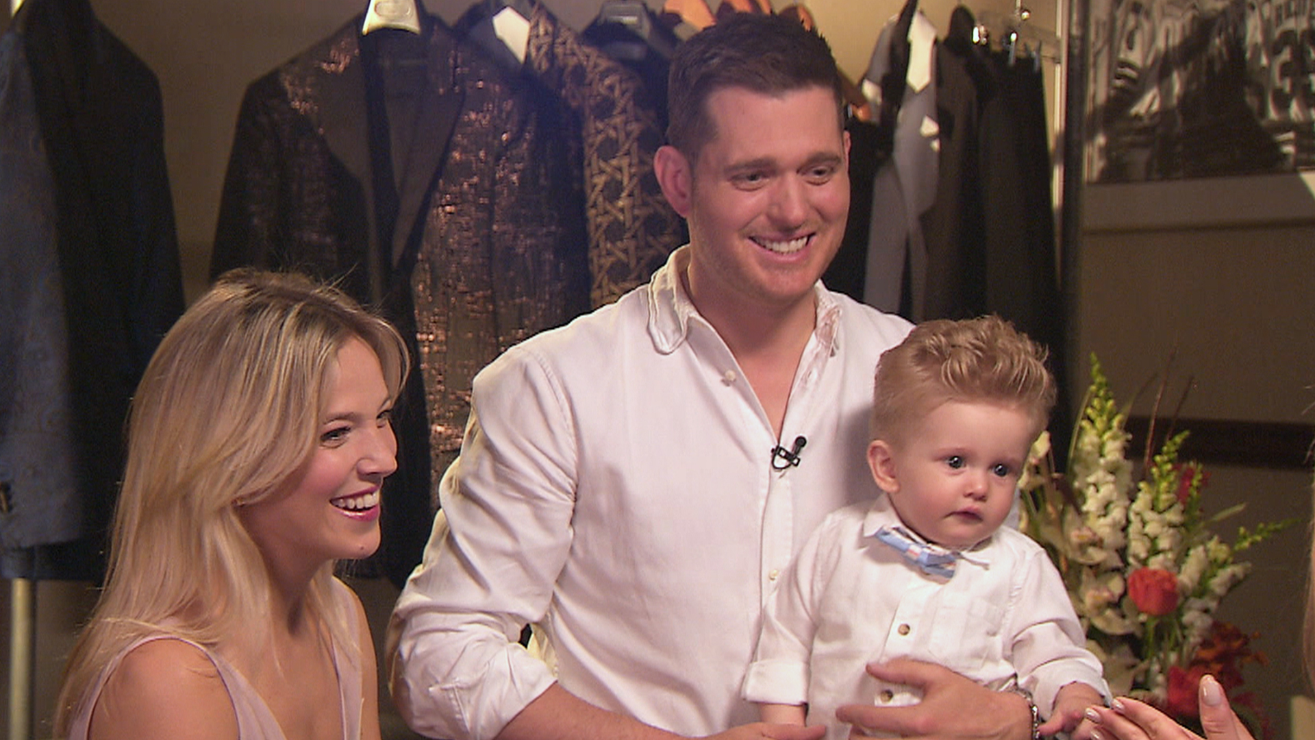 Michael Bublé accompanied by his wife Luisana Lopilato and their son Noah. Photo credit:  BCNN 1WP