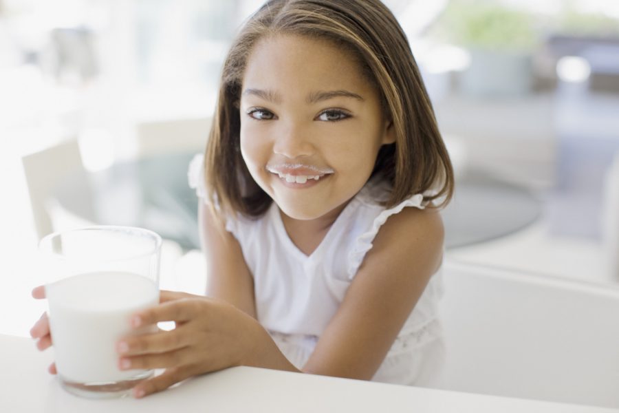 Children shorter if they drink non-cow's milk, study suggests