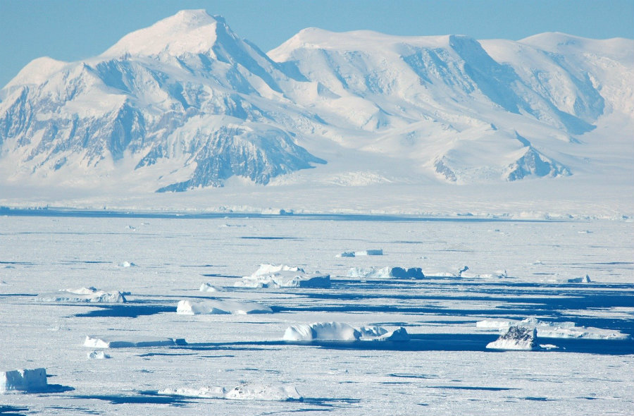 Almost a hundred volcanoes were found covered under a large amount of snow in Antarctica. Image credit: Tourist-destinations / EMGN.com