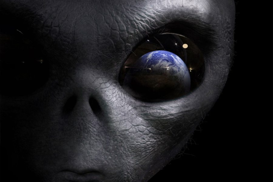 Alien traits, Aliens vs humans, Aliens similar to humans