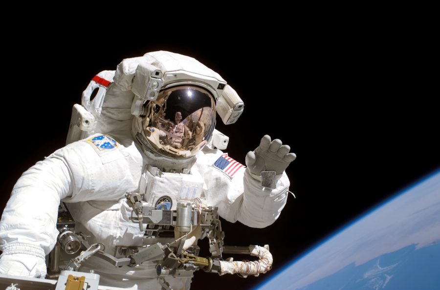 Astronauts brains, Zero gravity effect on astronauts, Long term effects living in space