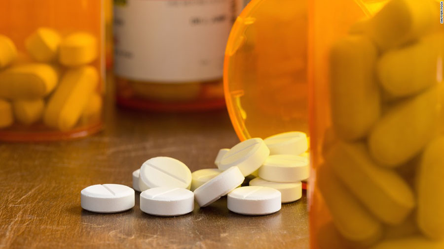 Second consecutive year of a decline in life expectancy, Opioid crisis kills thousands in America