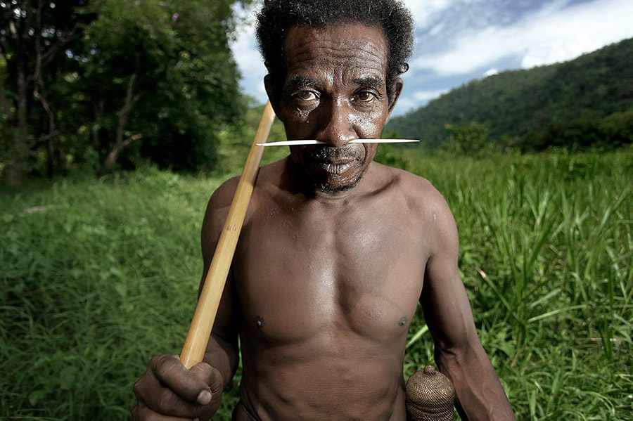 Describing odors as colors, Hunter-gathers in the Malaysia Peninsula, Jahai people, Semelai language