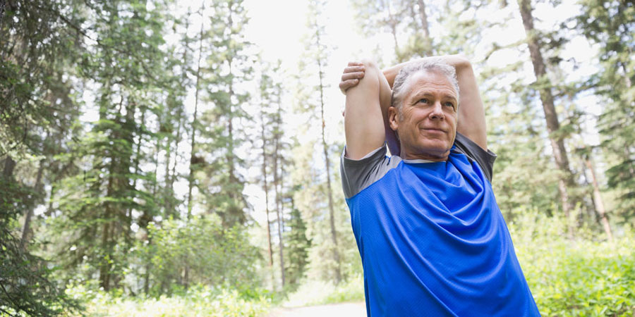 Late-middle-aged people working out, Four to five days of exercise, Healthier hearts, Sedentary lifestyle