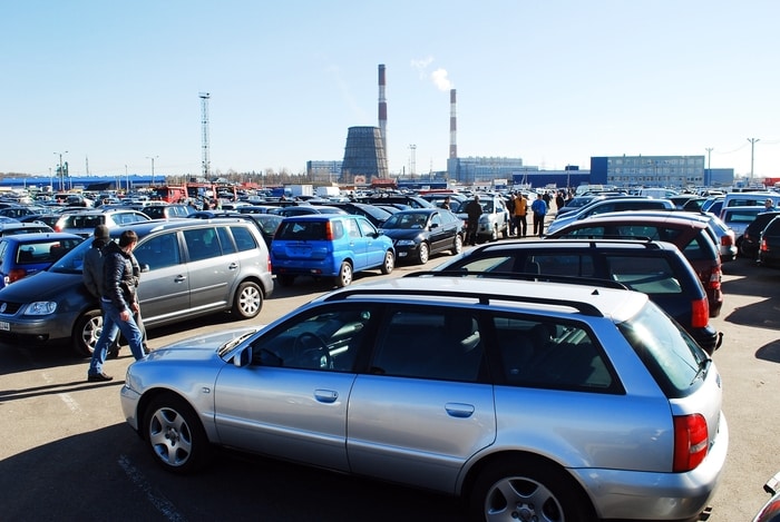 Auction Car Dealer