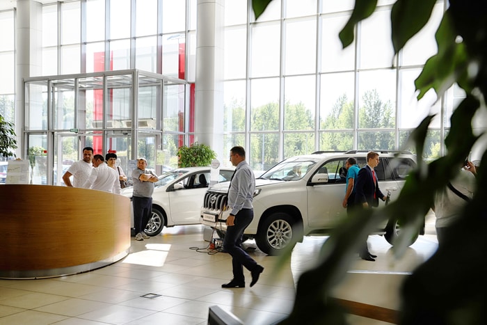 Auto Dealer Showroom