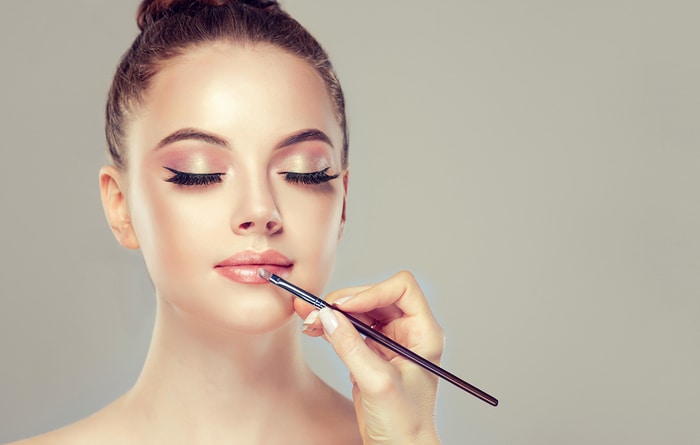 6 surefire tips for using lip gloss