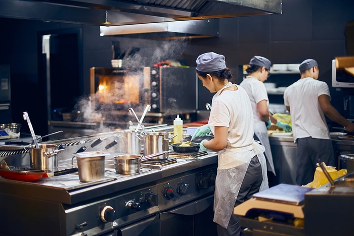 5 Signs Your Restaurant Needs Kitchen Display Screens