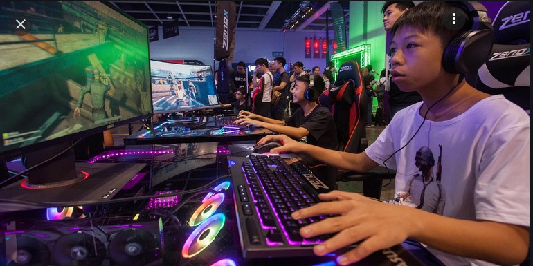 Teens under Age 18 Restricted to 3 Hours Game-Playing Per Week in China