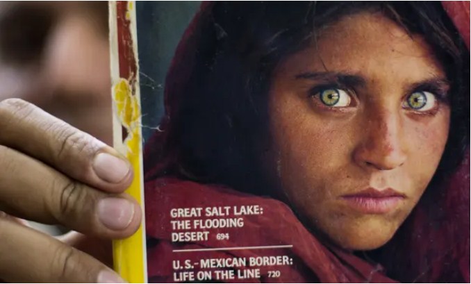 National Geographic’s Green-Eyed Afghan Girl Evacuated to Italy